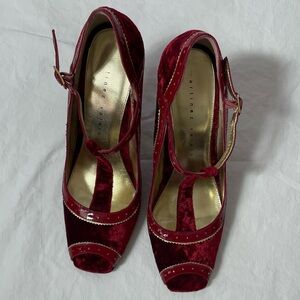 Martinez Valero Red Velvet Women's Shoes Sz 9